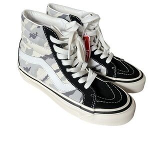 Camo Vans Sneakers  black/ white/ gray - men’s 3.5 (women’s 5.0)